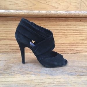 Steve Madden Black Suede Heels